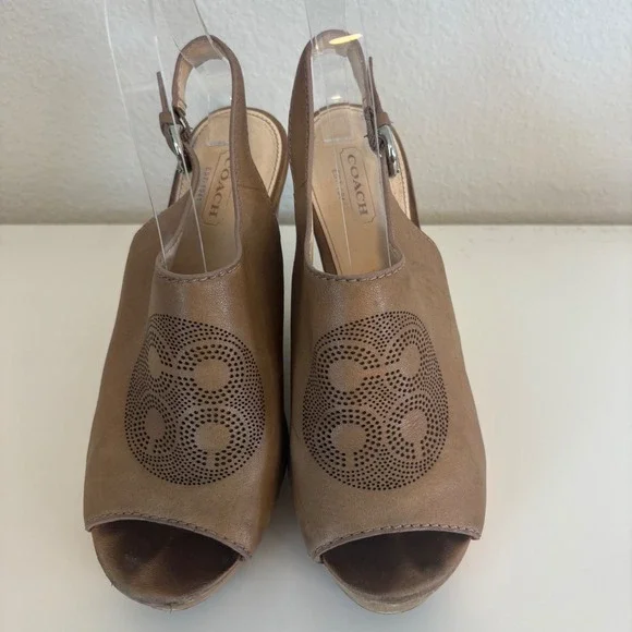 Coach Jade Tan Leather Perforated Logo Wooden Wedge Sandals Q1191 Size 7.5B - Picture 2 of 8